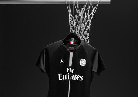 Paris Saint-Germain trøjer nyt logo